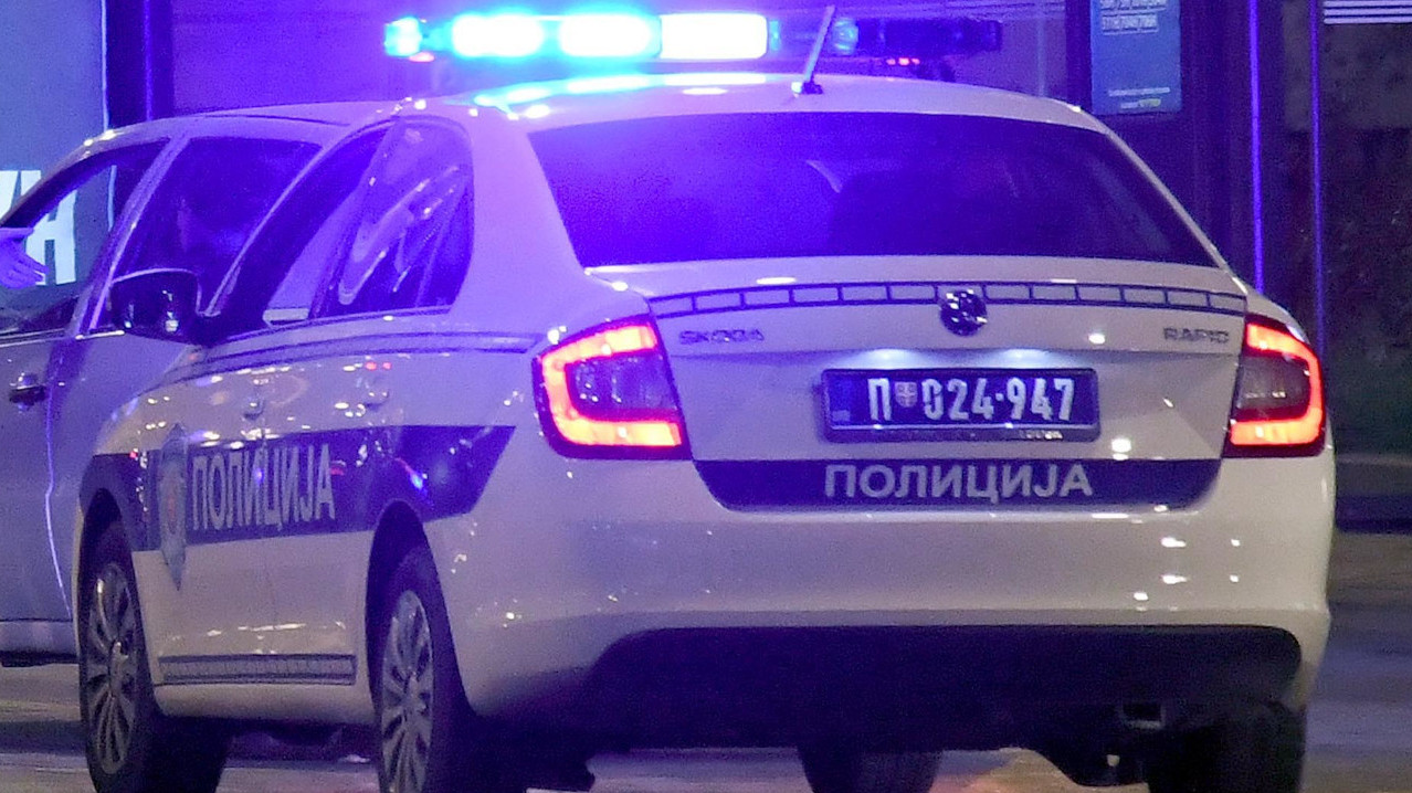 УЖАС У БГ: Мушкарац избоден ножем на Новом Београду