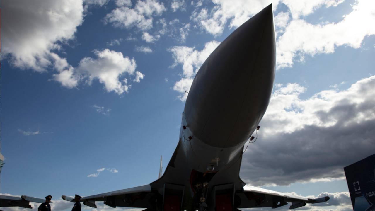 RUSKI LOVCI REAGOVALI: Američki bombarder blizu granice