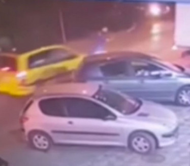 SNIMAK NESREĆE: Oboren pešak u Kragujevcu (VIDEO)