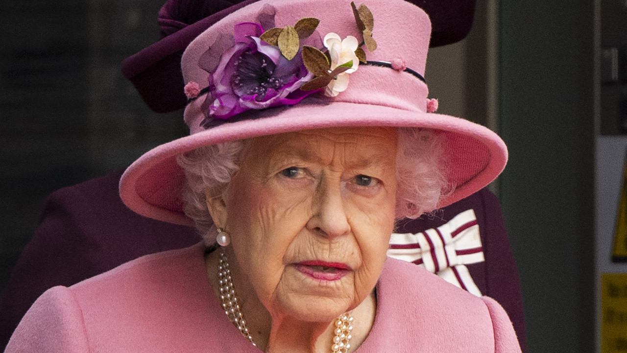 BBC PREKINUO PROGRAM: Kraljica Elizabeta u teškom stanju