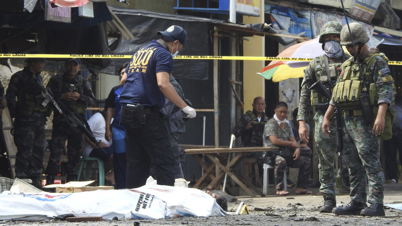 UBILI 4 KINEZA: Filipinski policajci izvršili raciju