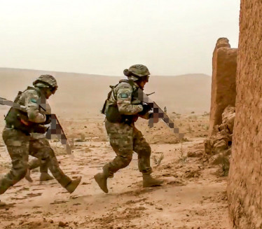 BORBENO BRATSTVO: Vojska na granici sa Avganistanom
