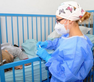 Tri bebe u Tiršovoj u teškom stanju zbog korone
