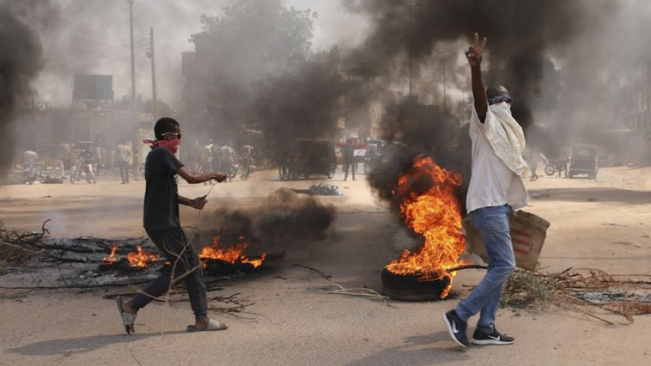 POGIBIJA DEMONSTRANTA: Protest u Sudanu odneo jedan život