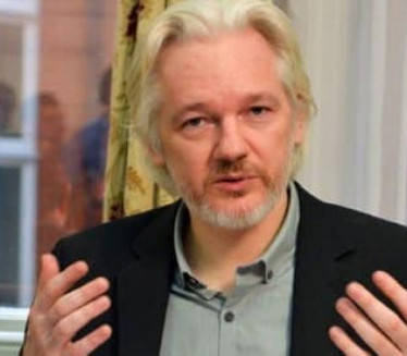 ИЗРУЧЕЊЕ АСАНЖА? Расправа о судбини оснивача Викиликса
