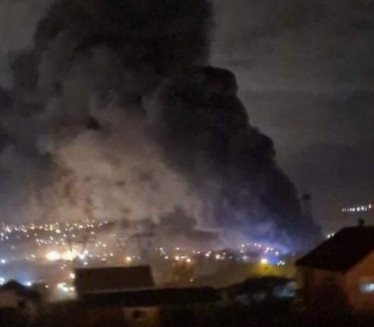 POŽAR U VINČI: Gust dim, smrad stigao do centra Beograda