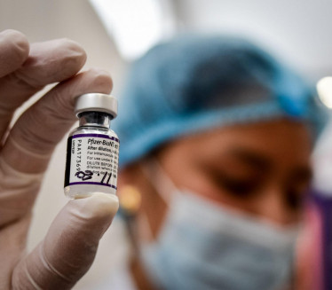 СРБИЈА: Стигло 70 200 нових доза "Фајзер" вакцине