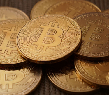 KRIPTO RASPRODAJA: Bitkoin pao na kratko ispod 21.000$