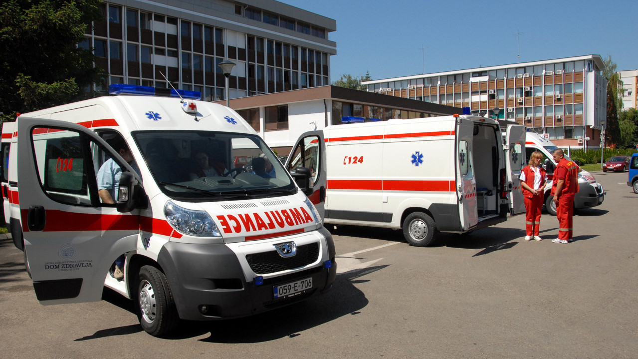 TRAGEDIJA U ČAČKU: Poginuo radnik prilikom pada sa zgrade