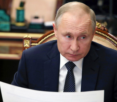 ČEMU SLUŽI dugme na Putinovom stolu? (VIDEO)