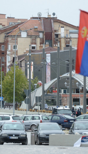 ALBANCI NASILNO PREUZELI VLAST U KIM: Uzurpacija u Mitrovici