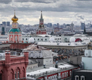 PUCNJAVA U MOSKVI: Ubijene dve osobe, uhapšen napadač