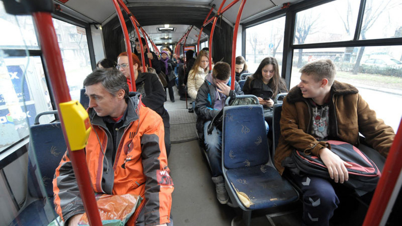 SEDIŠ NA MOM MESTU: Najluđe situacije iz beogradskih buseva