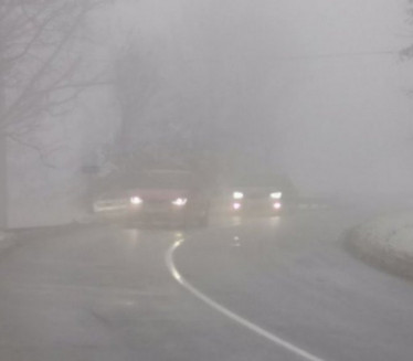 UPOZORENJE AMSS: Na putevima mraz i magla