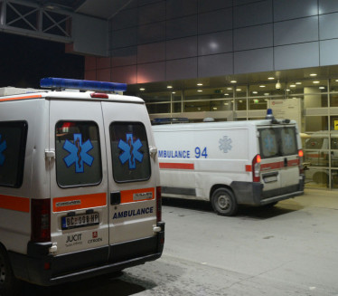 HITNA POMOĆ: Na Novom Beogradu teže povređen muškarac