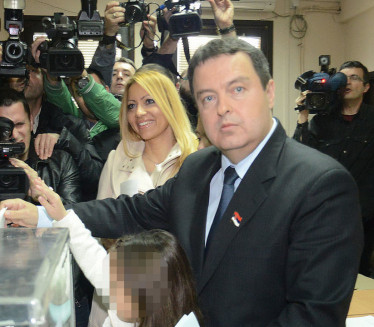 Dačić raspisuje izbore 15. februara