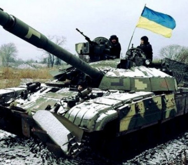 UKRAJINCI SPREMAJU NAPAD: Razmeštaju oklopnjake ka Donbasu