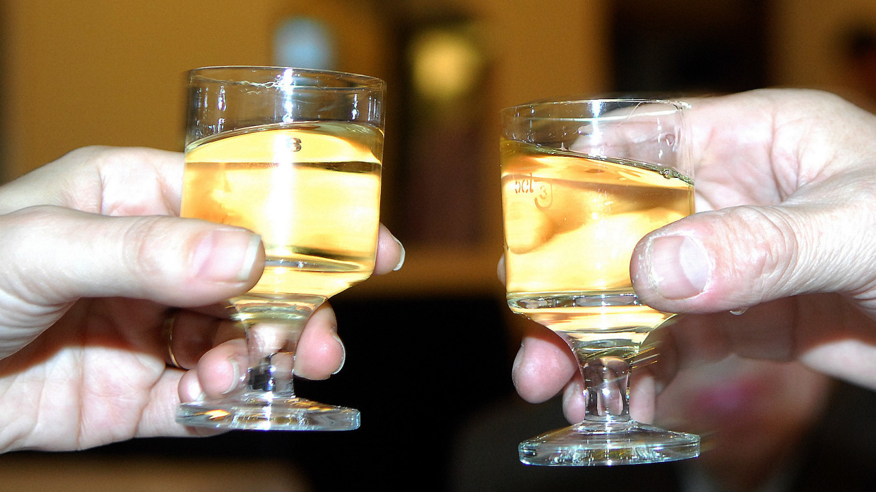 Da li alkohol zaista UBIJA bakterije i viruse
