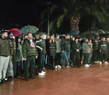 PROTEST U BARU: Crnogorci nezadovoljni