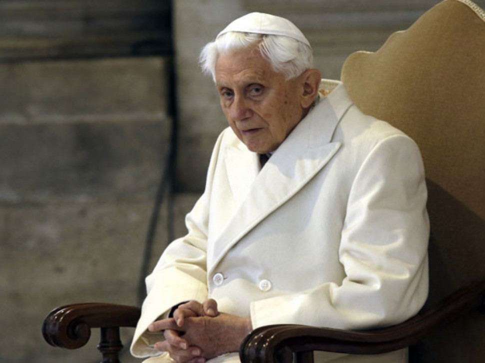 Преминуо папа Бенедикт XVI