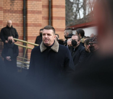 Predsednikov brat na sahrani nekadašnje snaje Ksenije Vučić