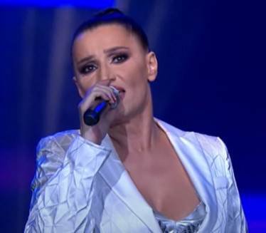 MIRINA LEPA ĆERKA: Pevačica bila zabrinuta zbog njenog posla