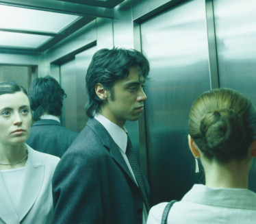 Znate li zašto se u svakom liftu nalazi ogledalo?