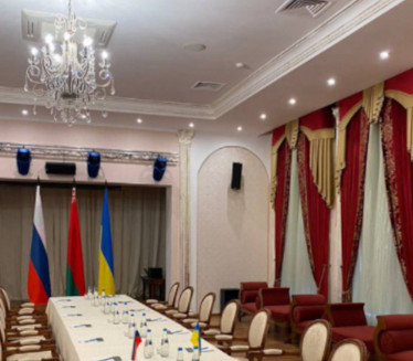 POČINJU PREGOVORI: Sastanak Rusije i Ukrajine