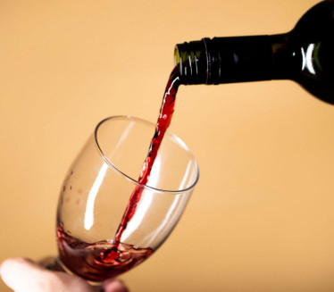 НОВО ИСТРАЖИВАЊЕ: Чаша вина као сат времена у теретани
