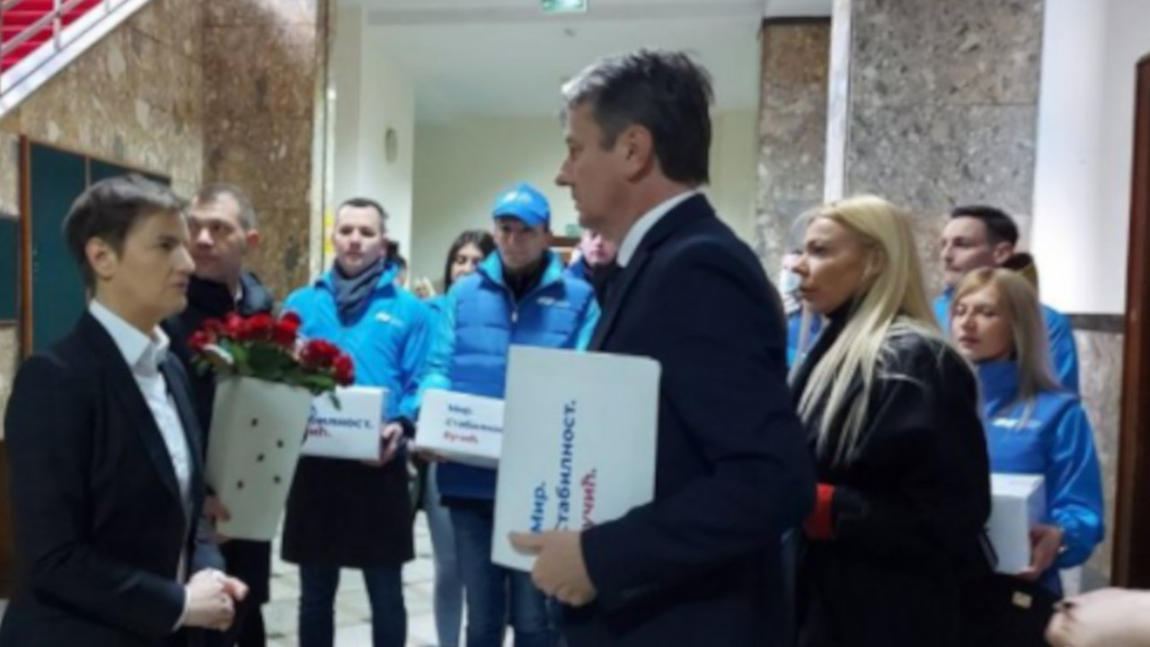 SNS PREDAO POTPISE: Aleksandar Vučić predsednički kandidat