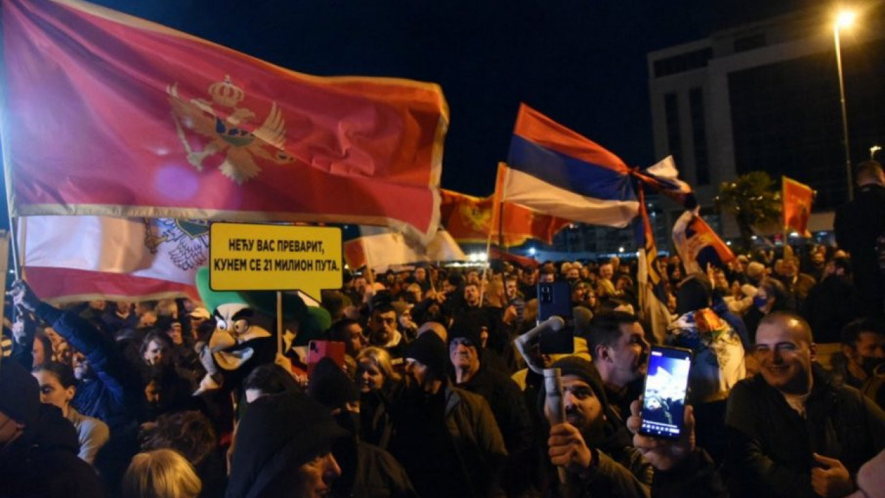 NOVI PROTESTI U CRNOJ GORI: Bečić izneo ponudu Vladi