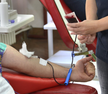 ЗА ПОВРЕЂЕНЕ РУДАРЕ: Акција добровољног давања крви