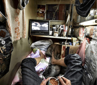 ZAROBLJENI U GRADU: Ovako žive neki ljudi u Kini (FOTO)