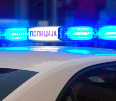 ХАПШЕЊЕ У БОГАТИЋУ: Шипком разлупао полицијско возило