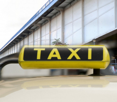 КЛИЗИЛА МИ ЈЕ: Таксисте о спасавању девојке на Бранковом