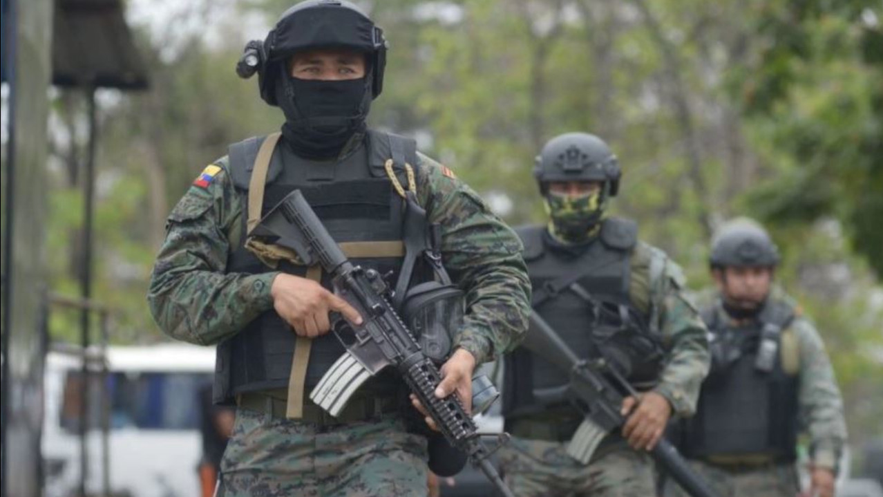 VANREDNO STANJE U EKVADORU: 9.000 policajaca na ulicama