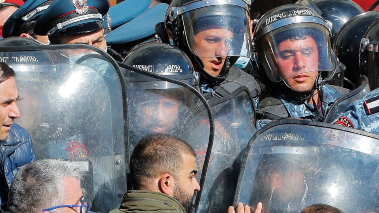 BLOKIRAN CENTAR JEREVANA: Privedeno 125 učesnika protesta