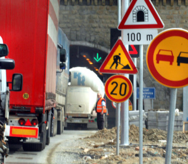 ПУТЕВИ СРБИЈЕ: Радови на деоницама ауто-пута Е-75