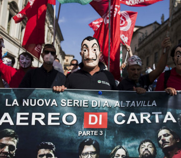 MASOVNI OTKAZI U ITALIJI: "Život nije zaposlenje"