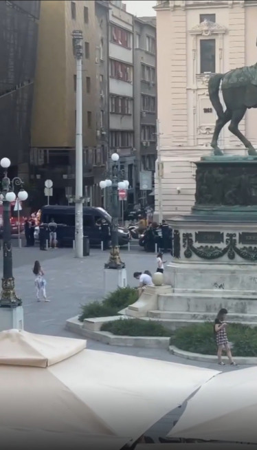 HAPŠENJE NA TRGU REPUBLIKE: Beograđani u šoku (VIDEO)