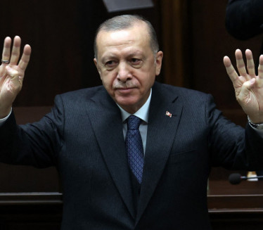 DRAMA Mrtva trka, Erdogan poziva: "Ne napuštajte kutije"