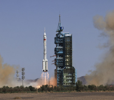 УСПЕШНО ЛАНСИРАЊЕ: Кина послала Шенџоу-14 у свемир
