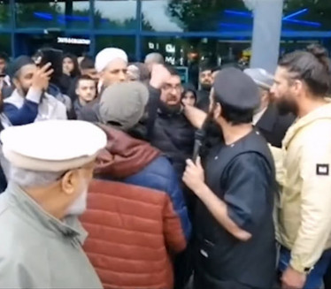 HAOS U BRITANIJI: Nevesta neba razbesnela muslimane (VIDEO)