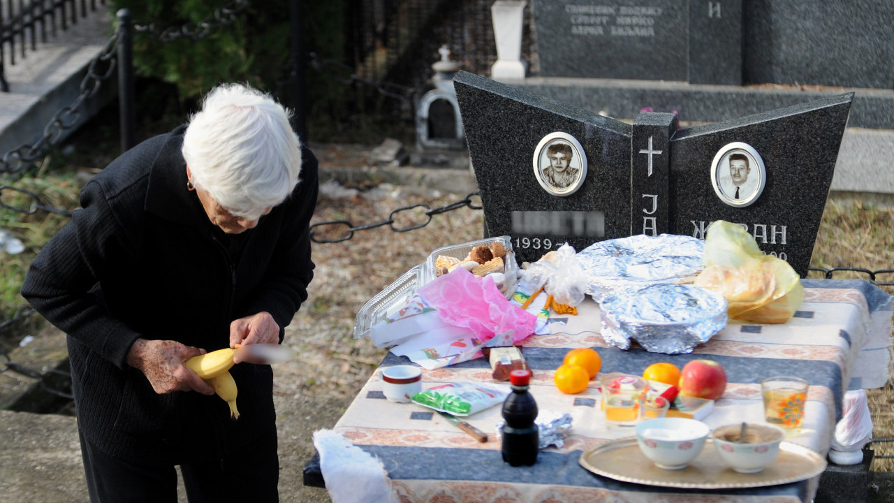 Koji običaji na sahranama nemaju veze sa pravoslavljem