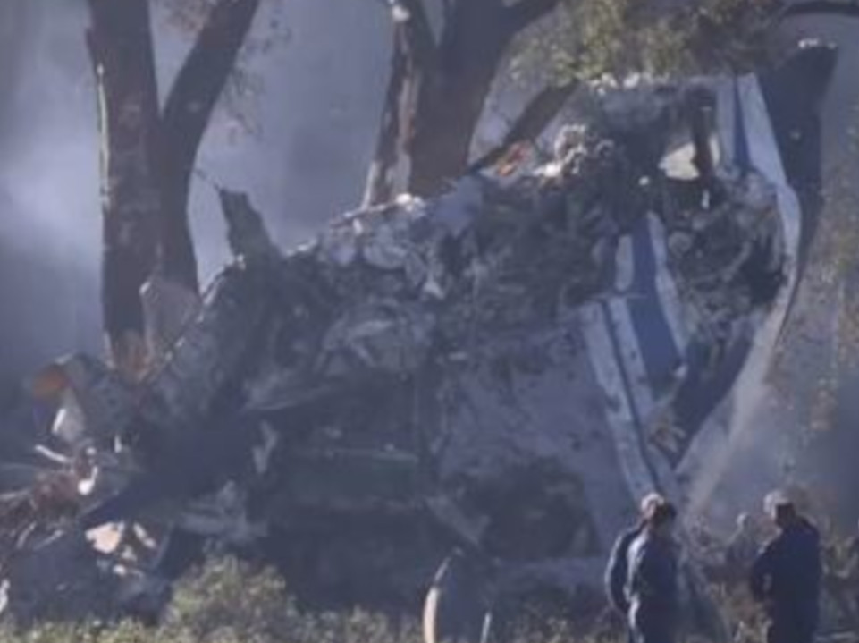 TRAGEDIJA U RUSIJI: Srušio se avion, ima poginulih (VIDEO)