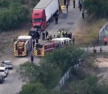 STRAVIČNE SCENE U SAD Pronađeno 46 beživotnih tela u kamionu