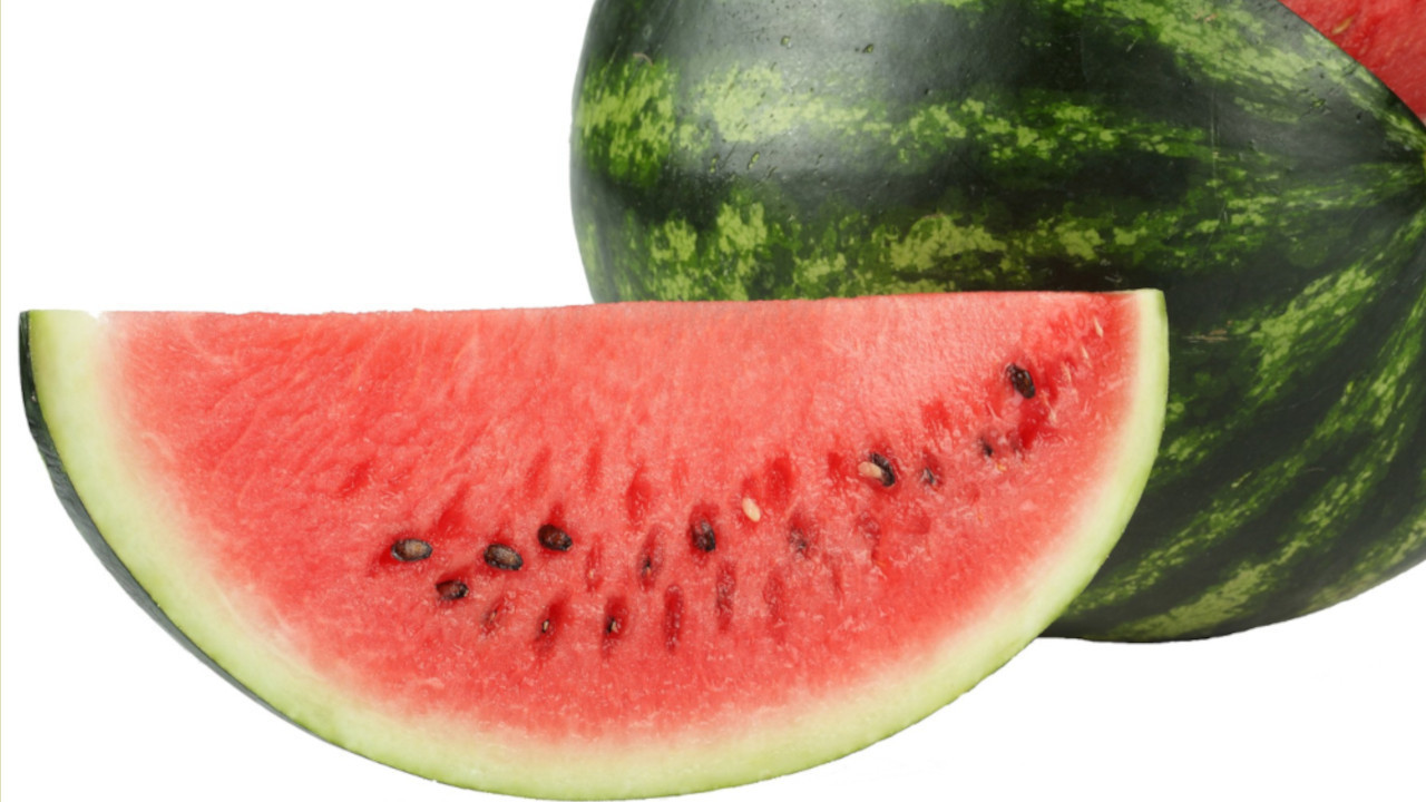 JEDNOSTAVAN TRIK: Kako izabrati zrelu i ukusnu lubenicu?