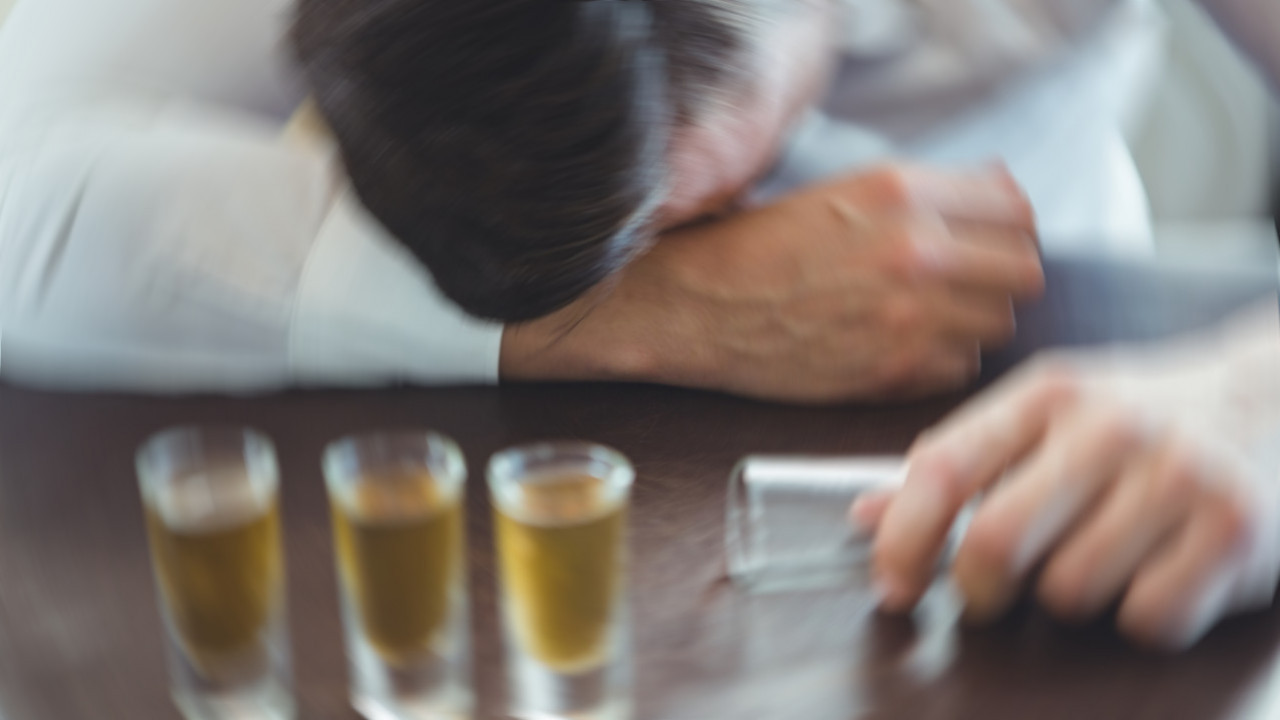 НЕКИ ИХ НЕ ПРИМЕТЕ: Шест знакова да сте гранични алкохоличар