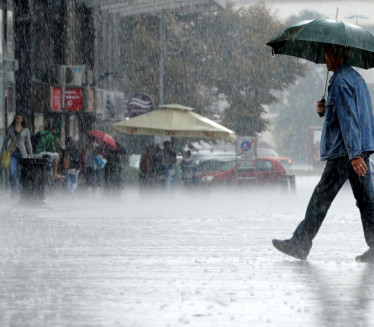 UPOZORENJE: Građani, OPREZ - RHMZ najavio obilne padavine
