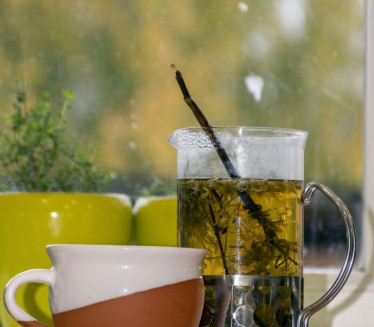 ДЕТОКСИКАЦИЈА: Ови чајеви смањиће жељу за слаткишима